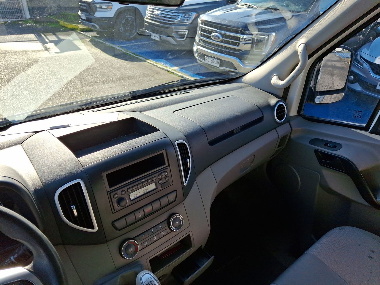 JAC - 10