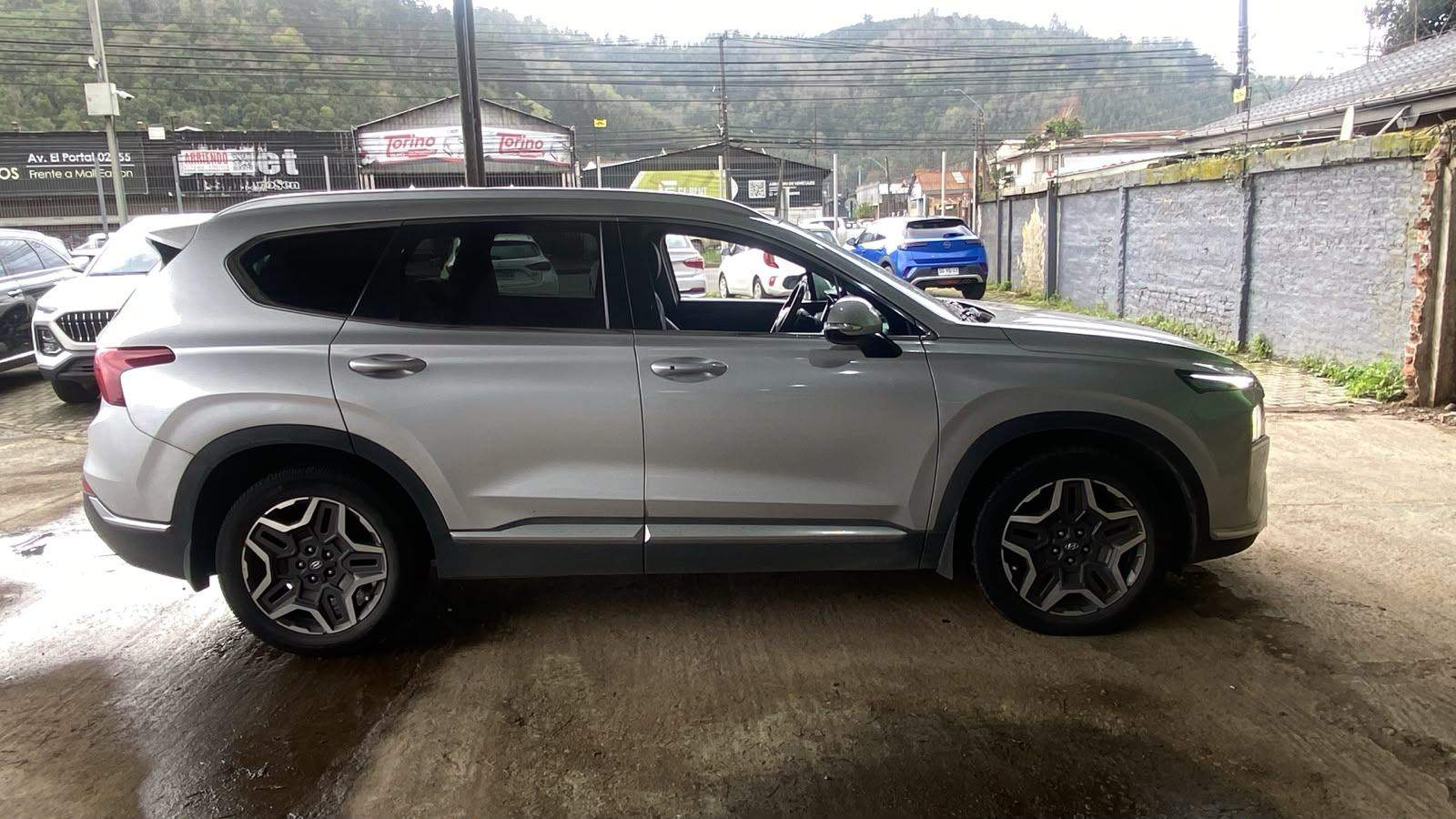 HYUNDAI - 3