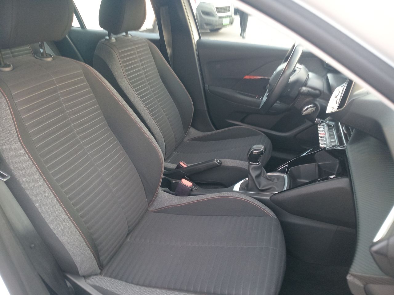 PEUGEOT - 6