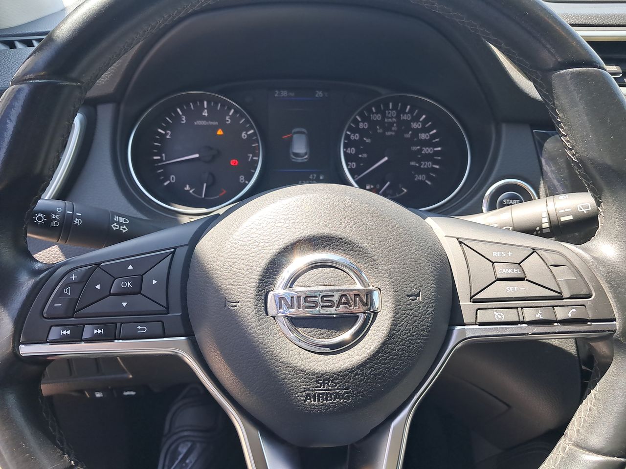 NISSAN - 25