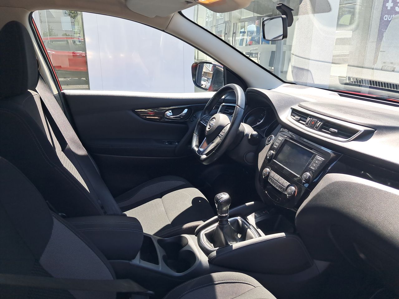 NISSAN - 16