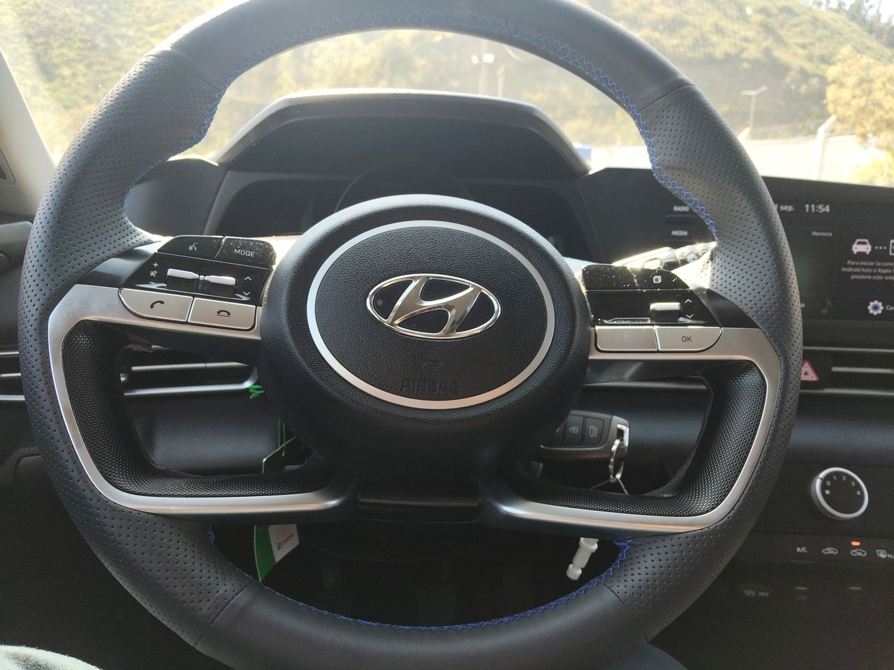 HYUNDAI - 18