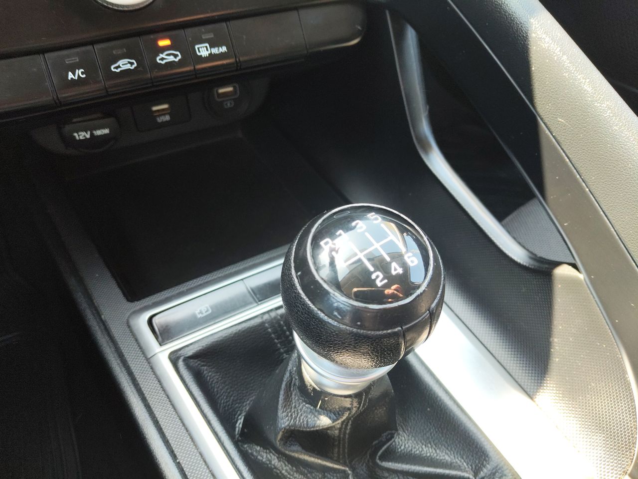 HYUNDAI - 21