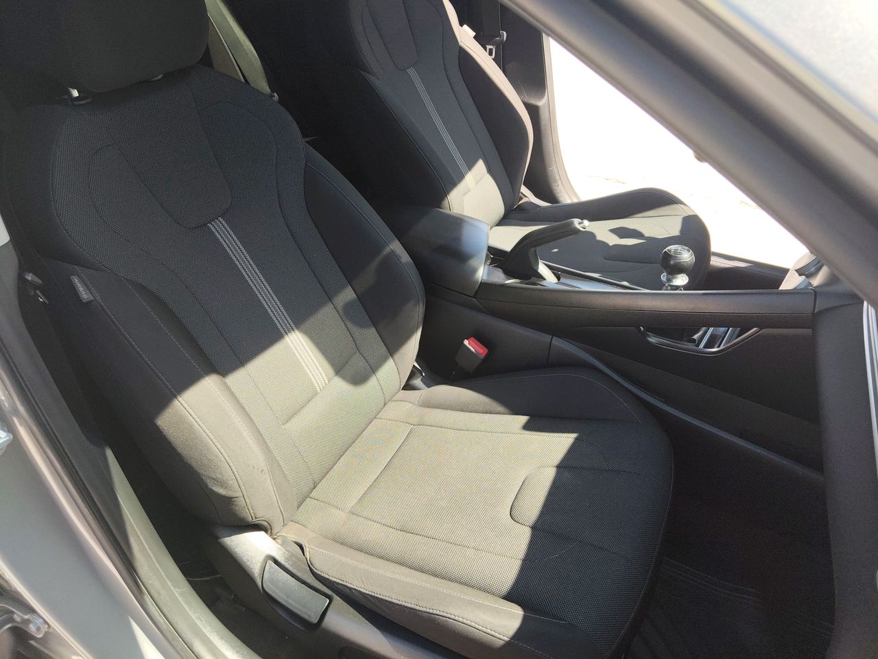 HYUNDAI - 23