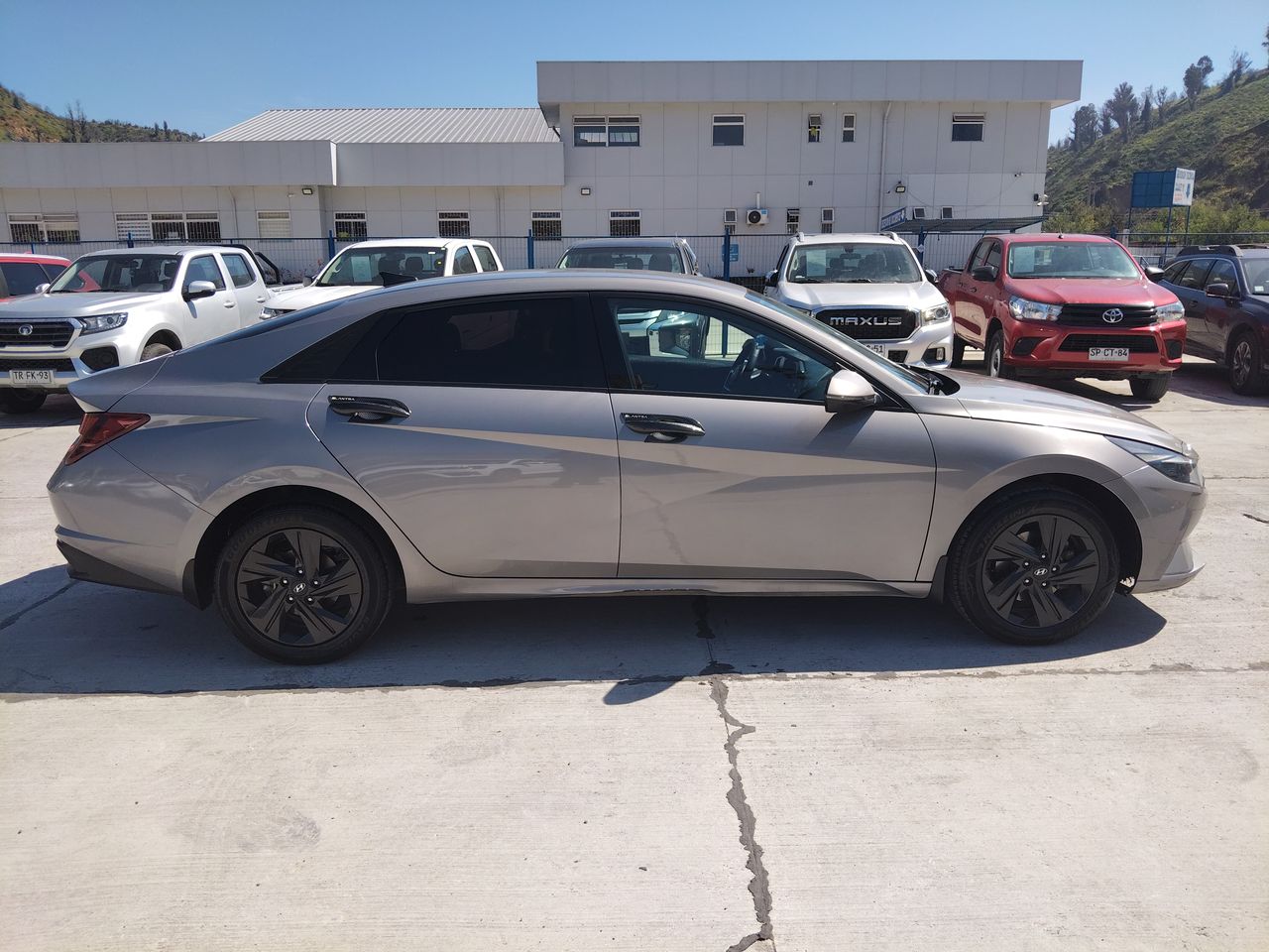 HYUNDAI - 8