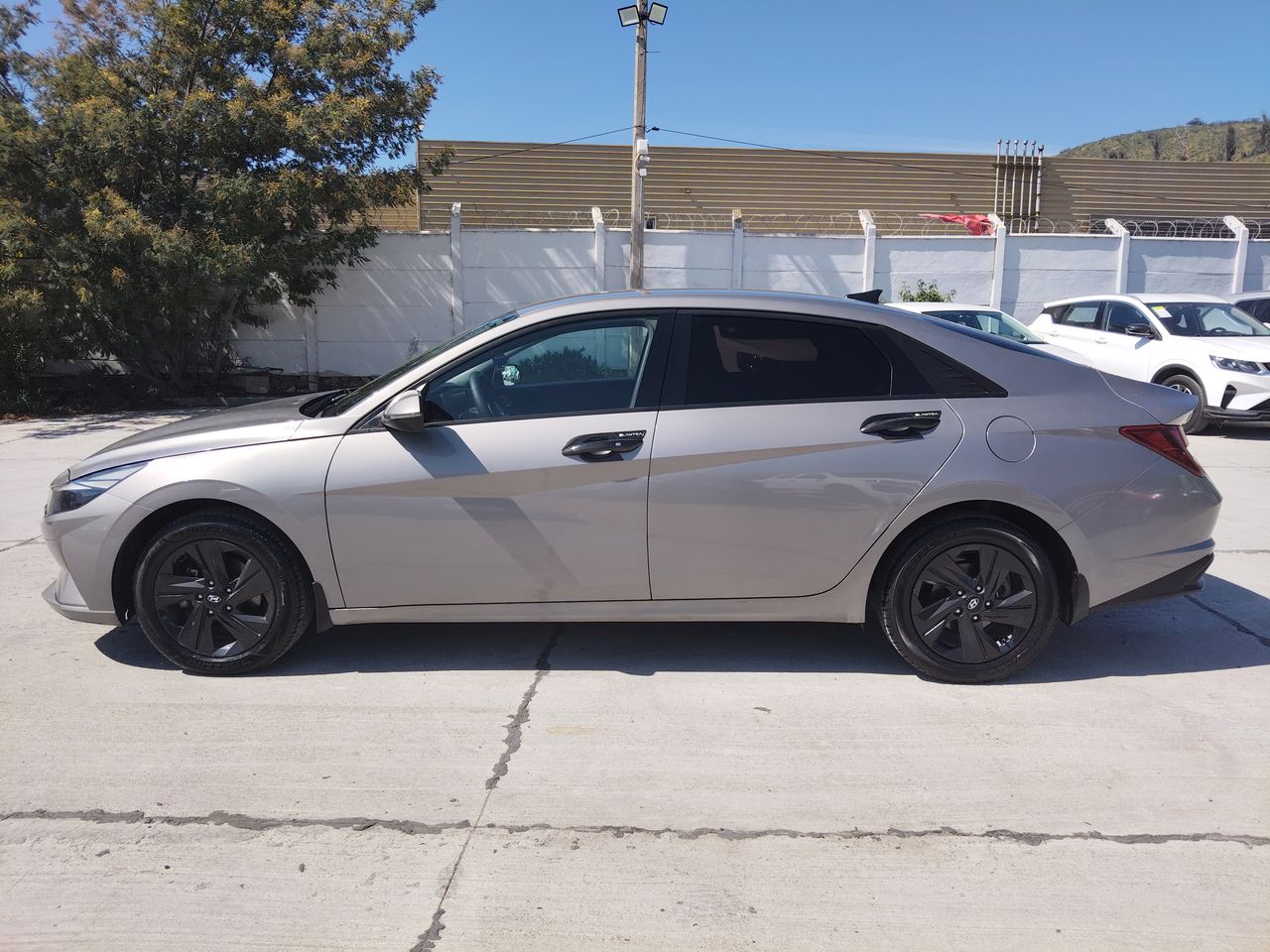 HYUNDAI - 4