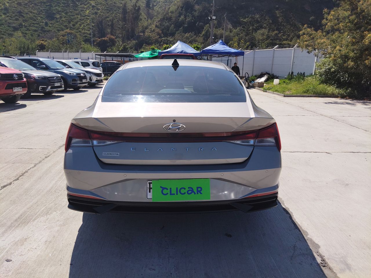 HYUNDAI - 6