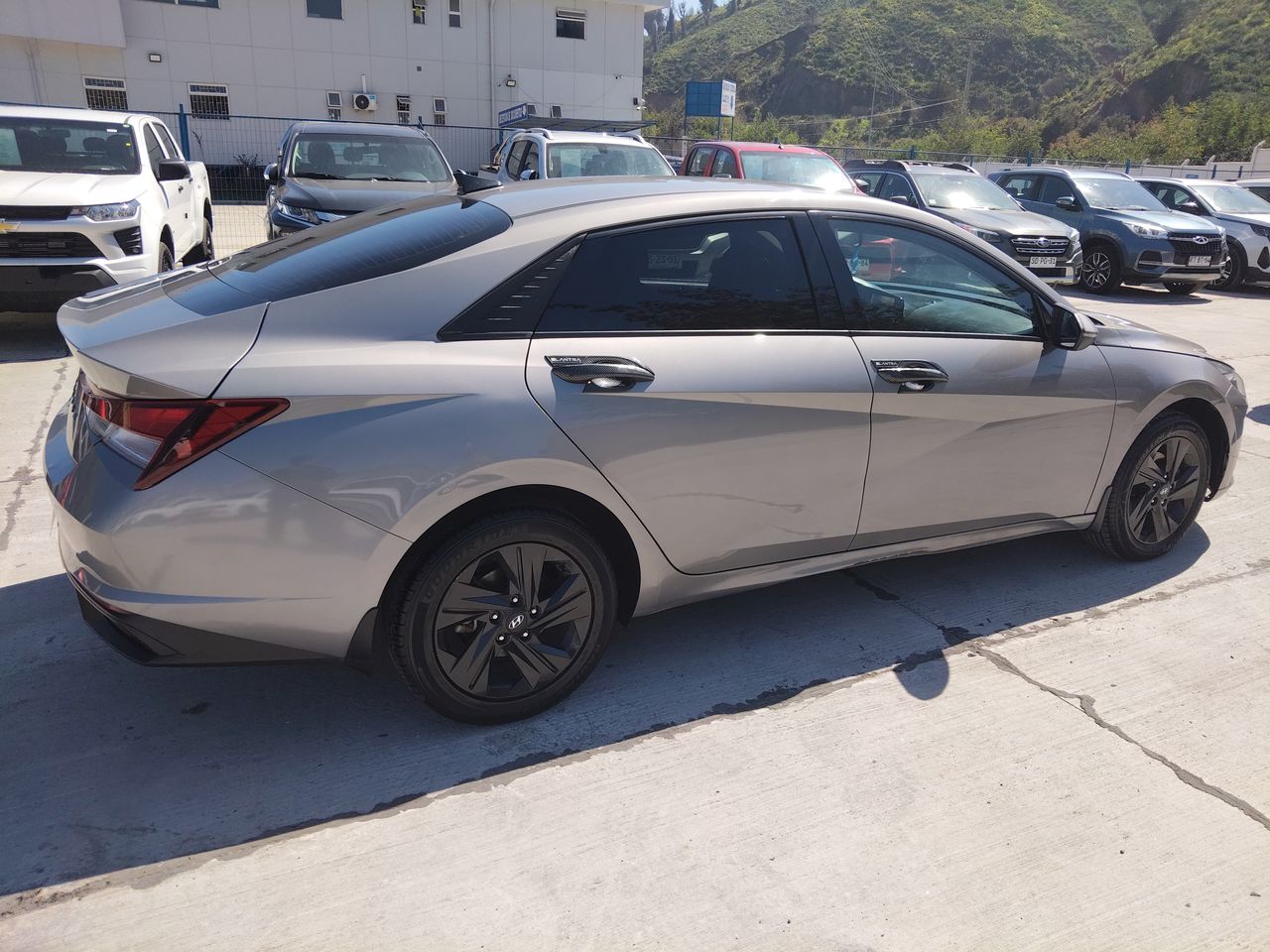 HYUNDAI - 7