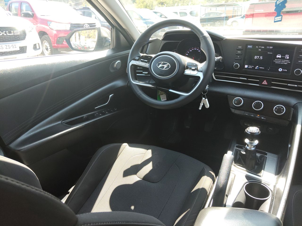 HYUNDAI - 16