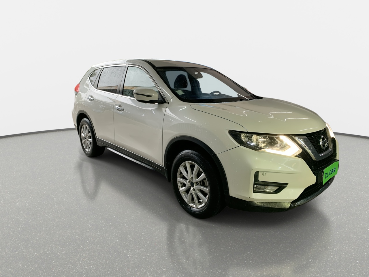 NISSAN - 3