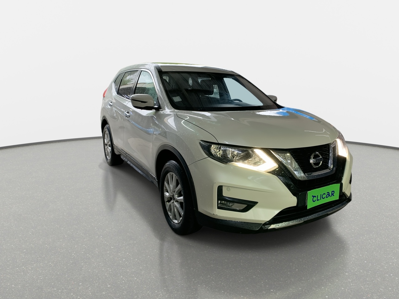 NISSAN - 4