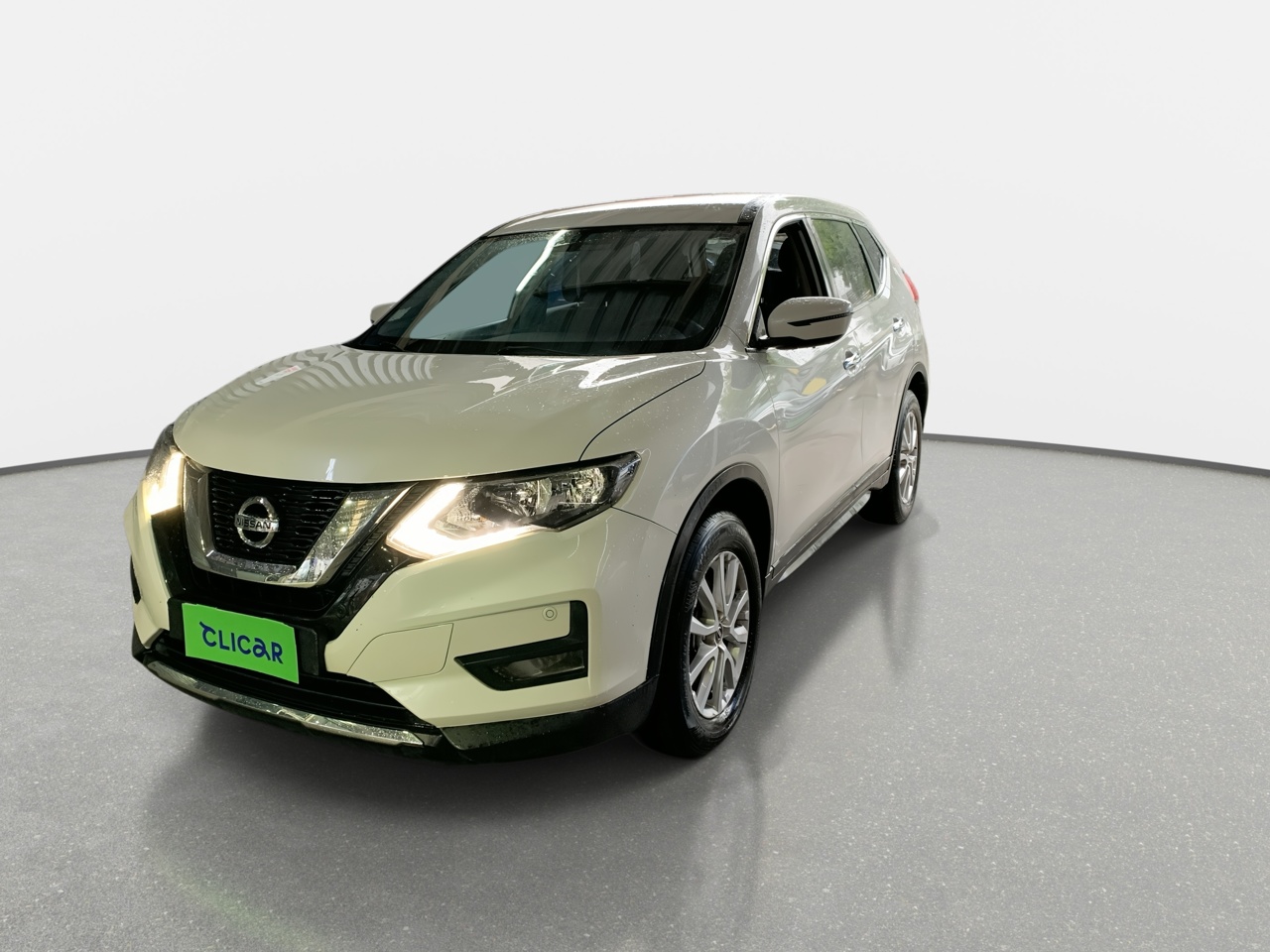 NISSAN - 5