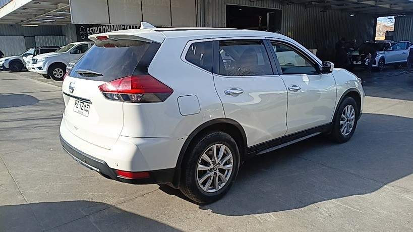 NISSAN - 4