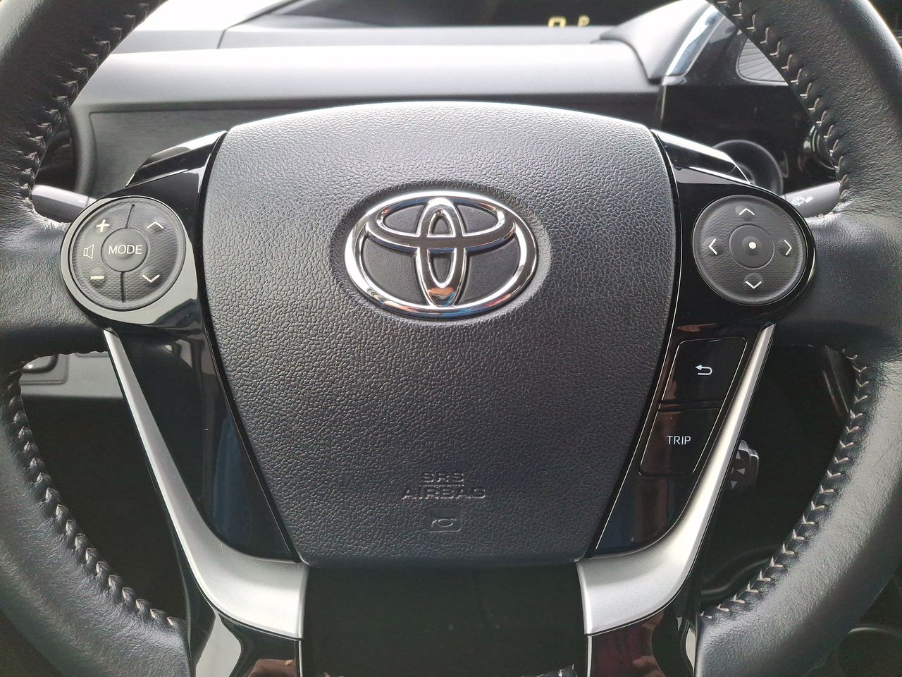 TOYOTA - 18