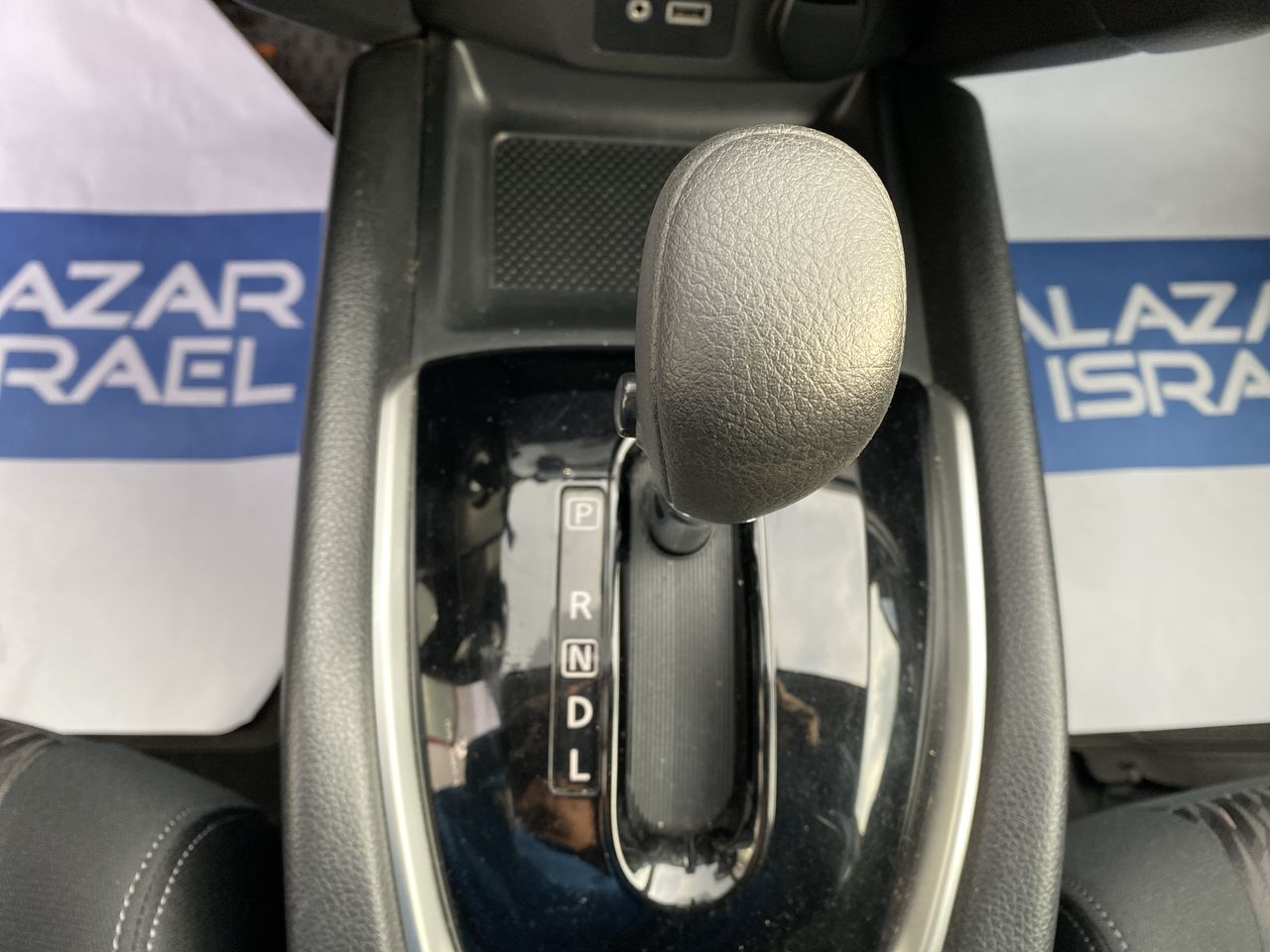 NISSAN - 22