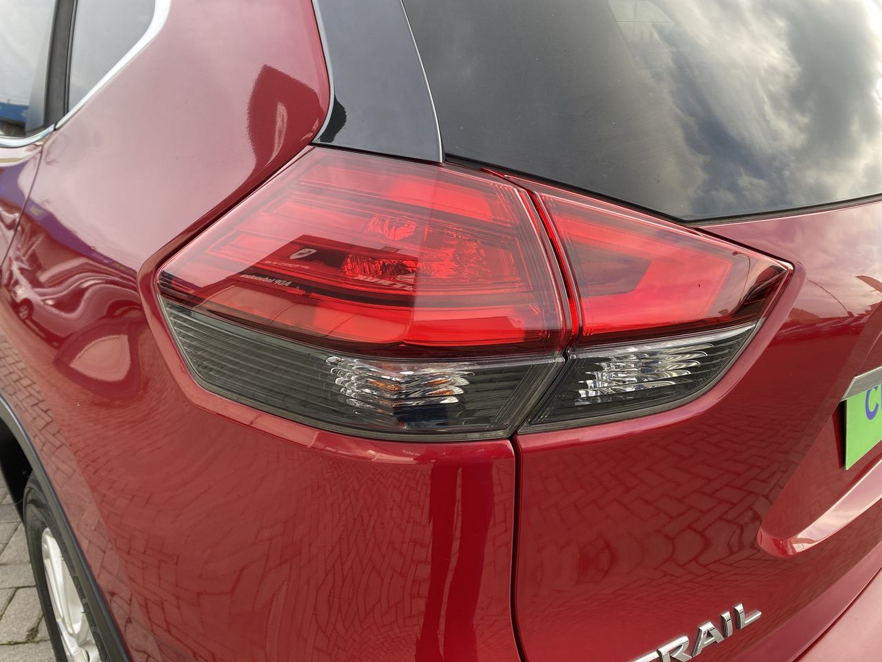 NISSAN - 11