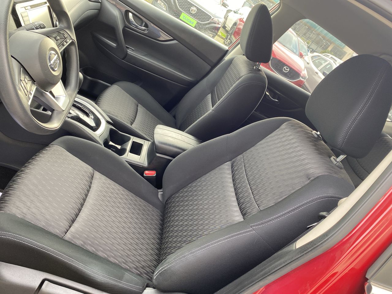 NISSAN - 15