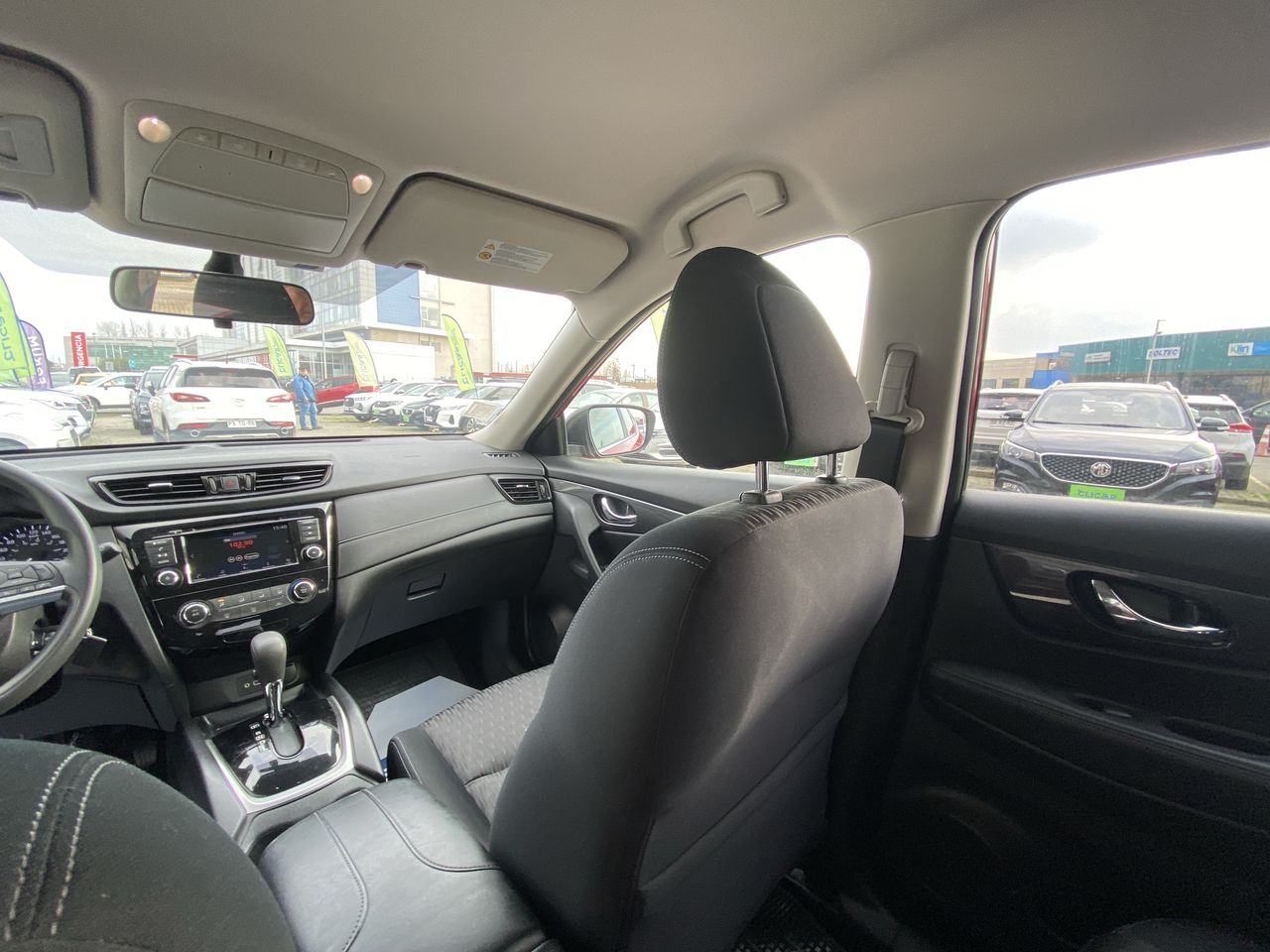 NISSAN - 2