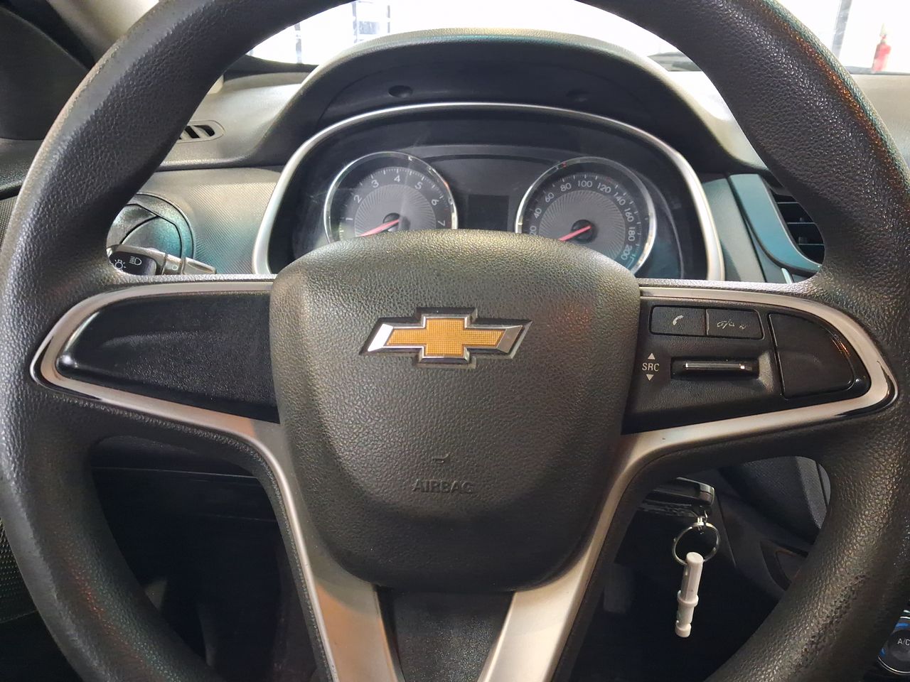 Chevrolet Sail — foto 15 de 20
