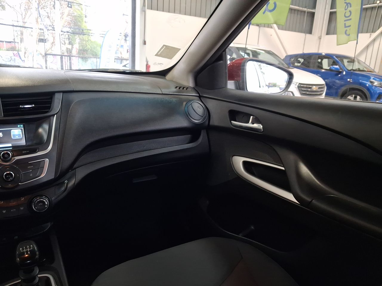 Chevrolet Sail — foto 3 de 20