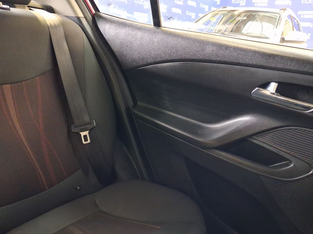 Chevrolet Sail — foto 7 de 20