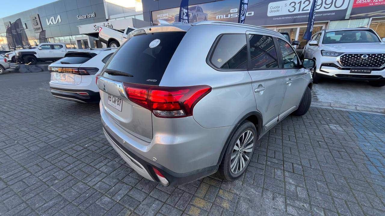 MITSUBISHI - 4