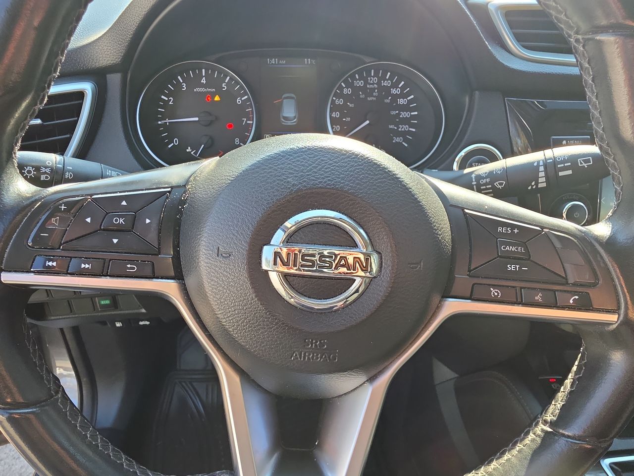 NISSAN - 18