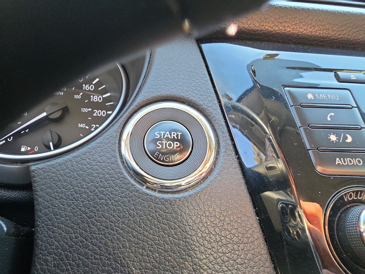 NISSAN - 27