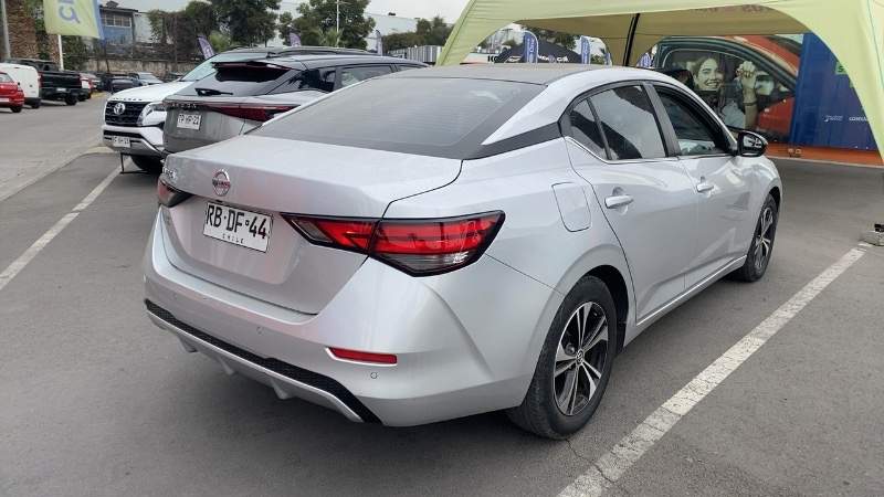 NISSAN - 4