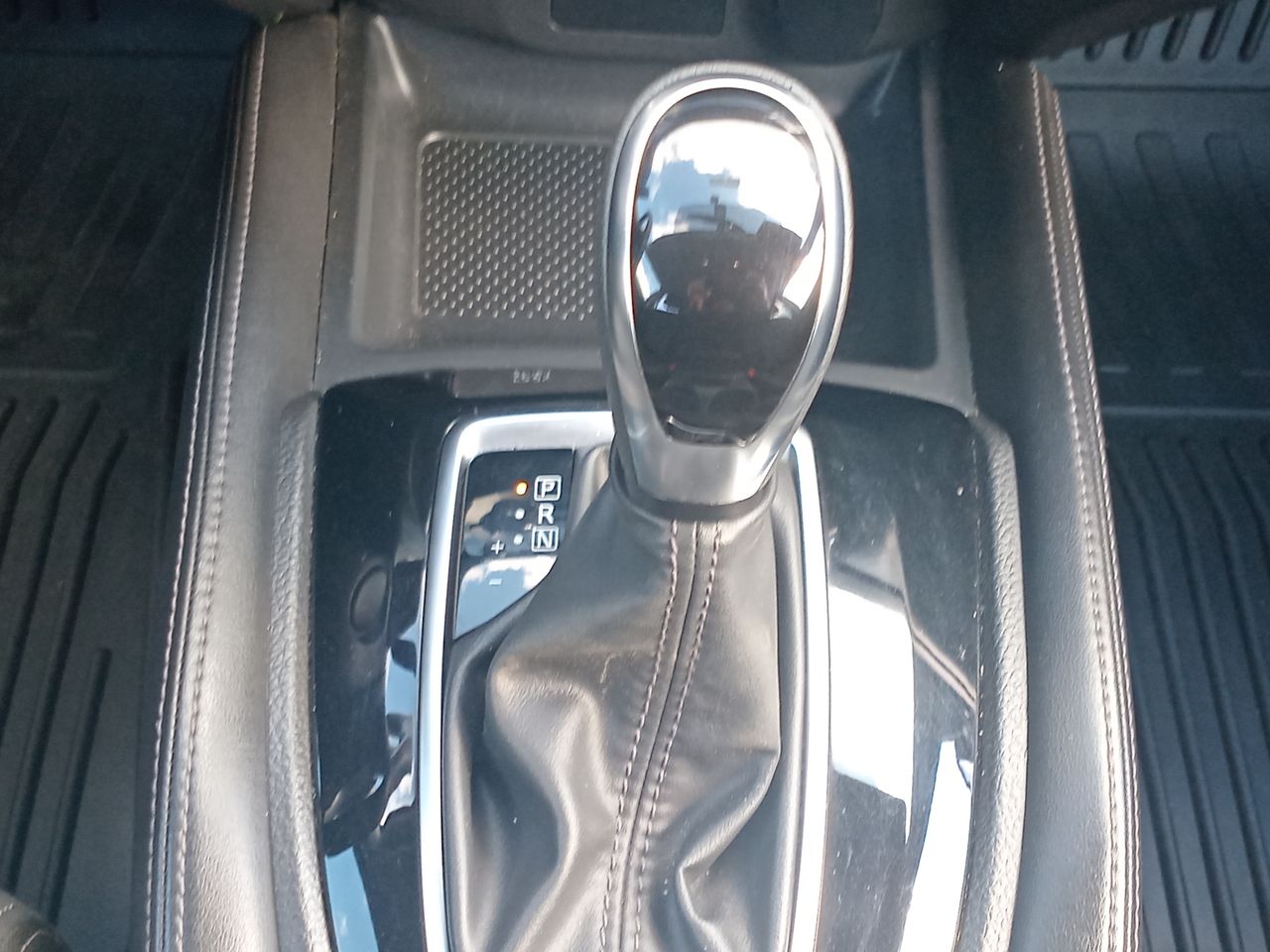 Nissan X-Trail — foto 30 de 36