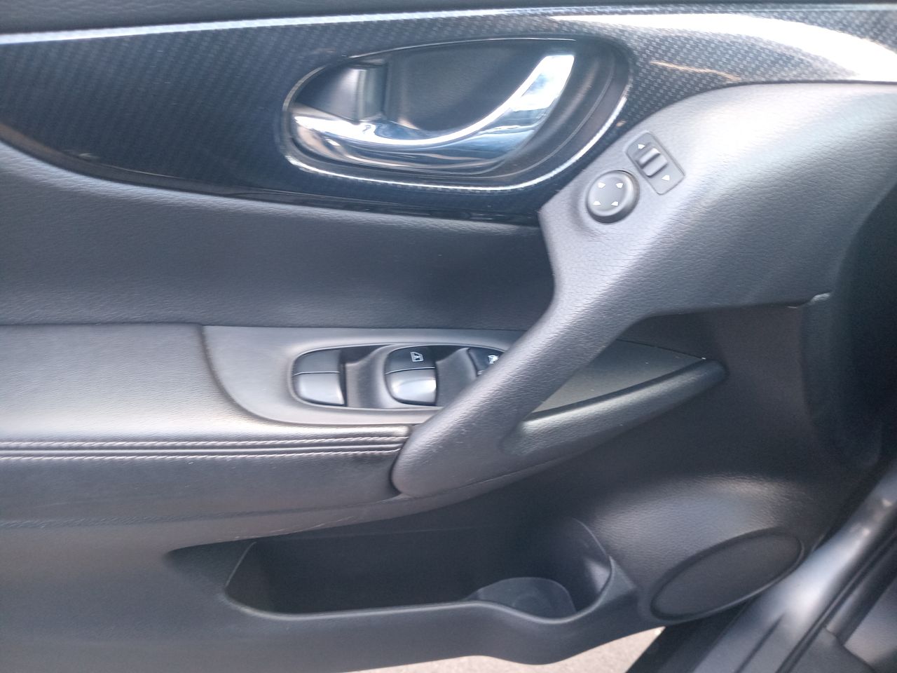 Nissan X-Trail — foto 21 de 36