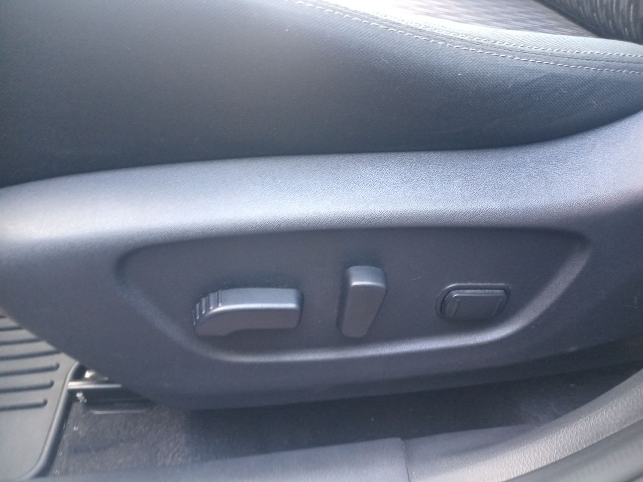 Nissan X-Trail — foto 22 de 36