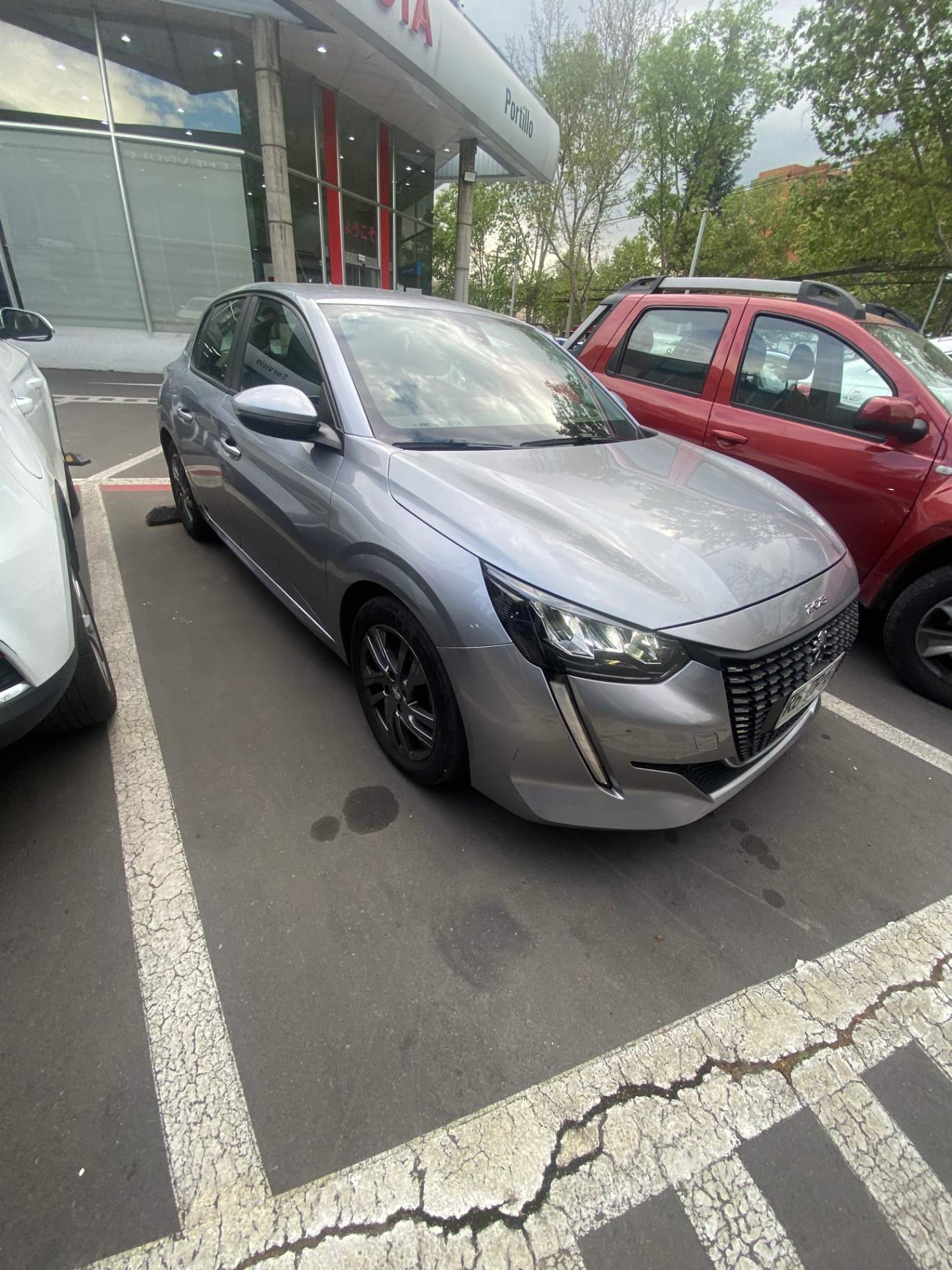 PEUGEOT
