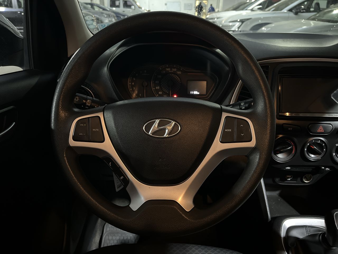 HYUNDAI - 18