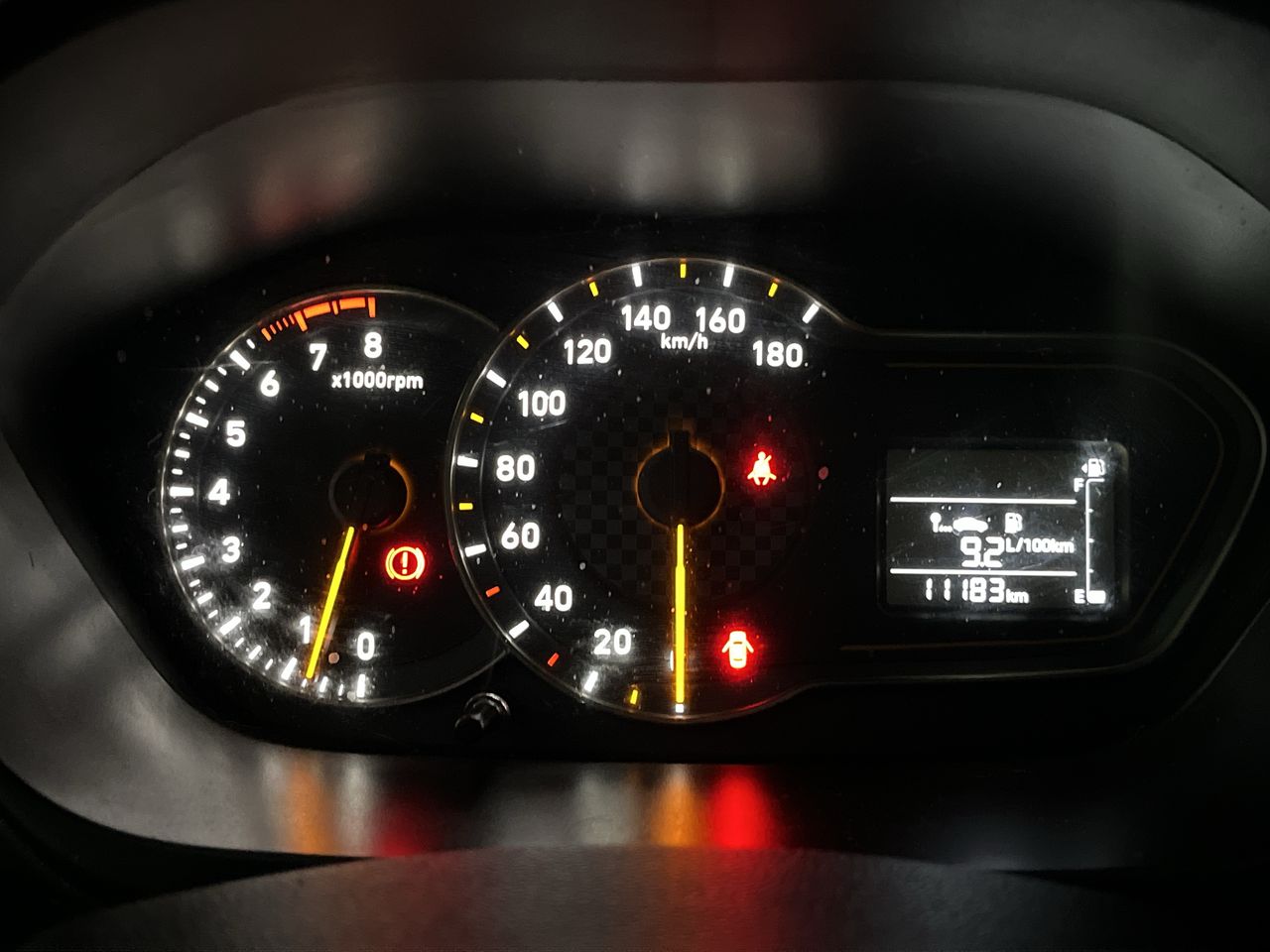 HYUNDAI - 20