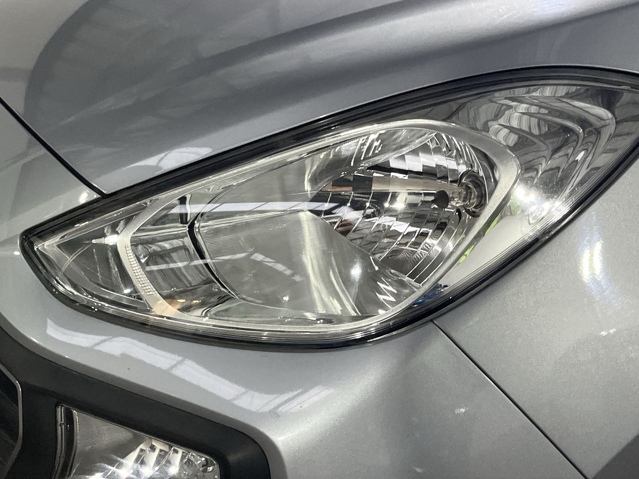 HYUNDAI - 11