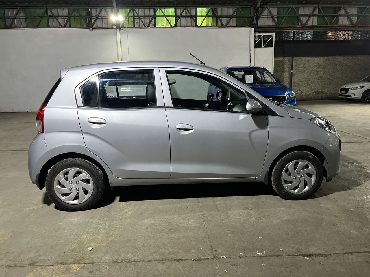 HYUNDAI - 8