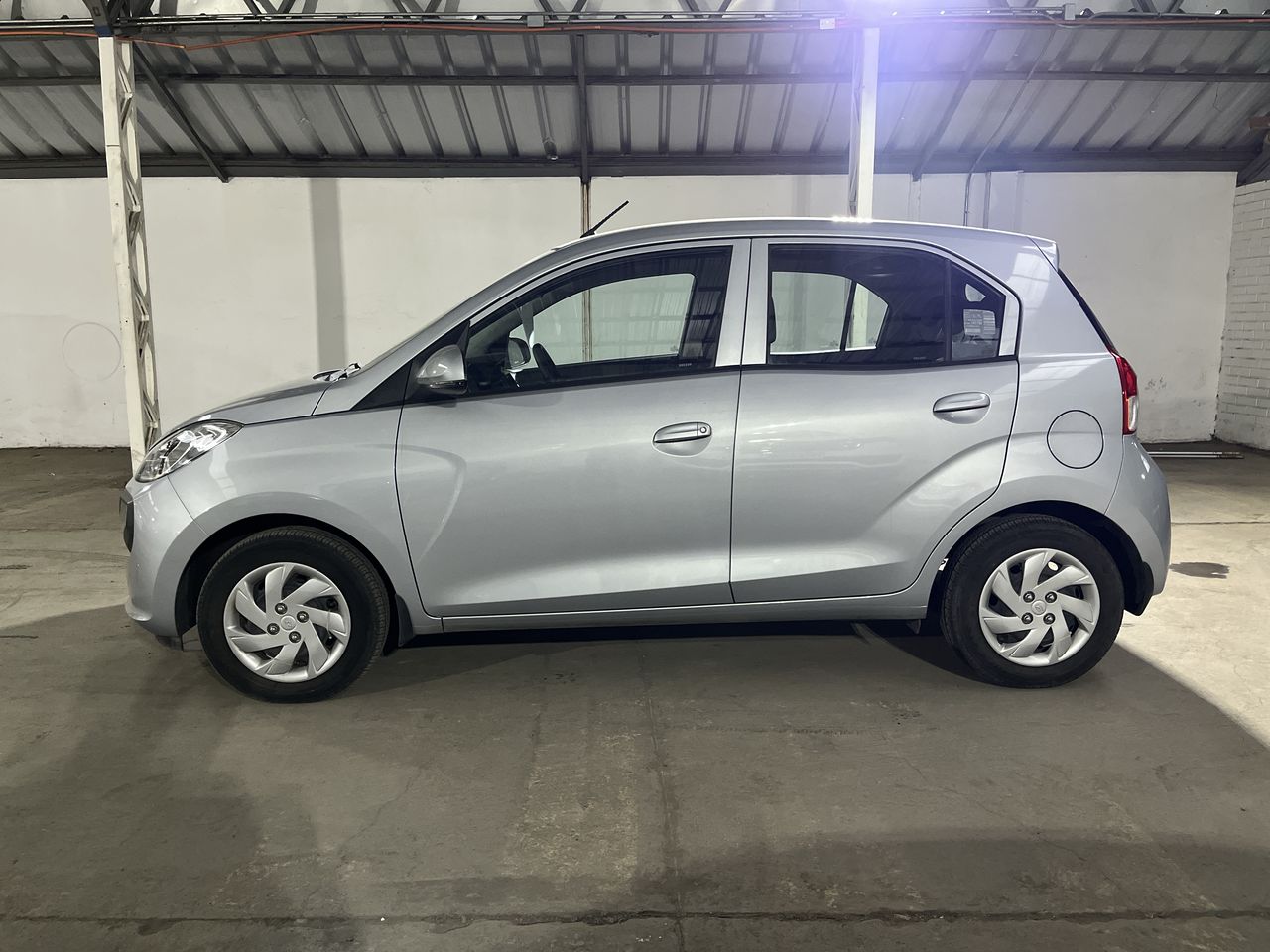 HYUNDAI - 4