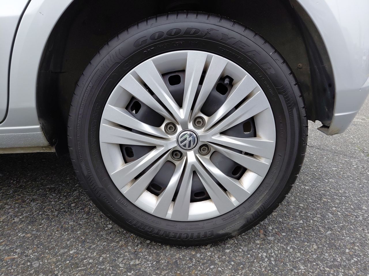 VOLKSWAGEN - 7