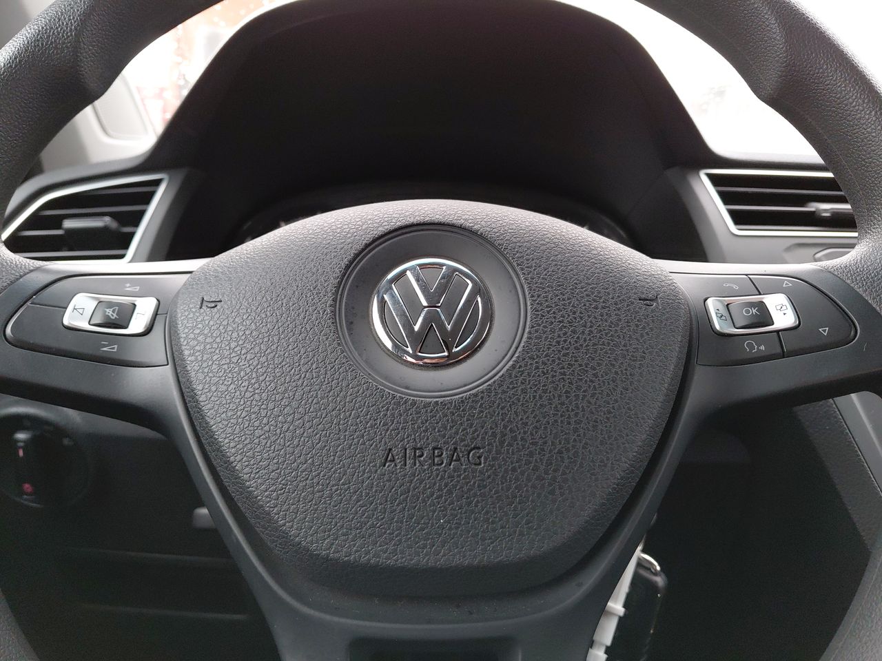 VOLKSWAGEN - 15