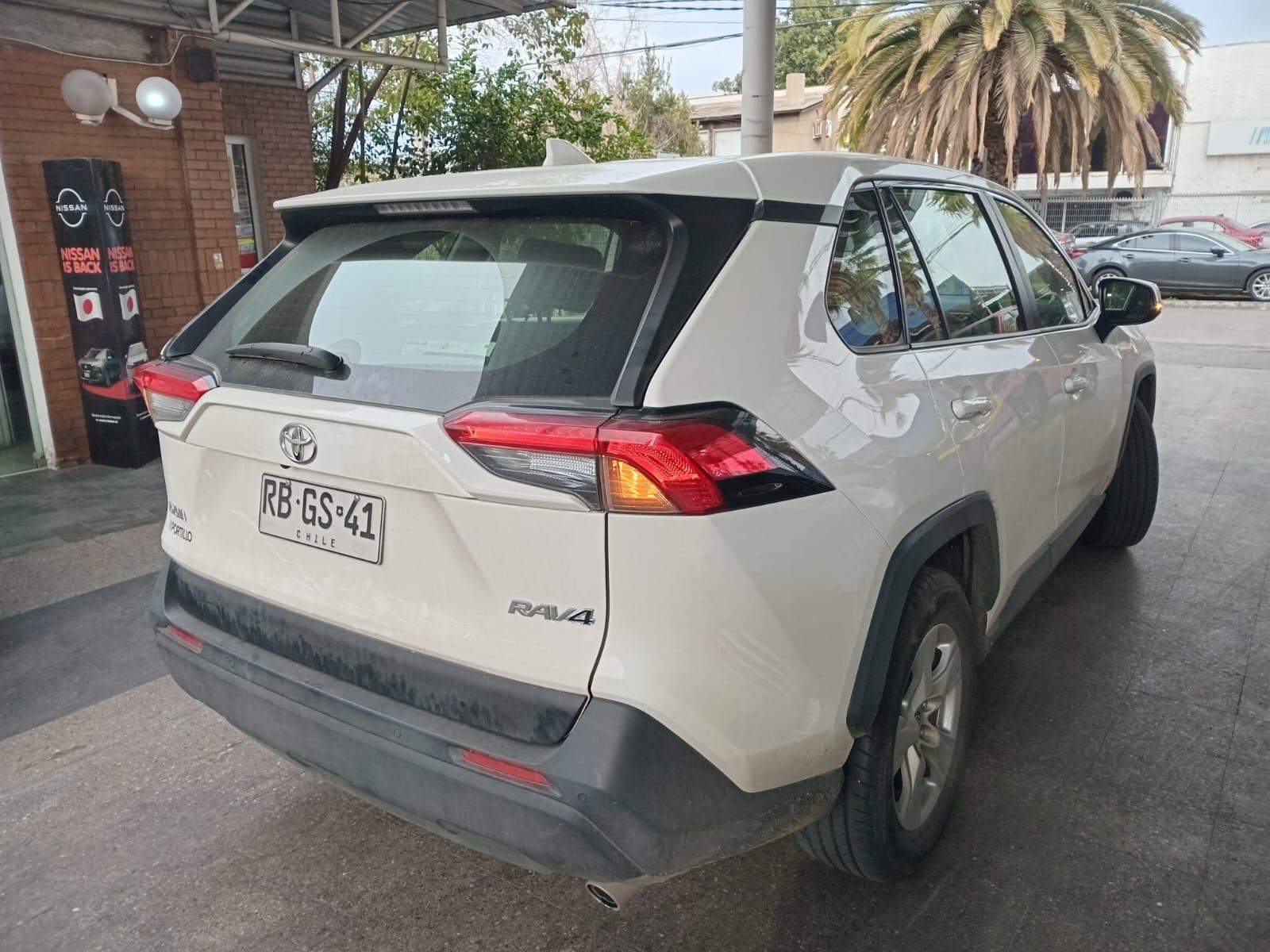 TOYOTA - 4