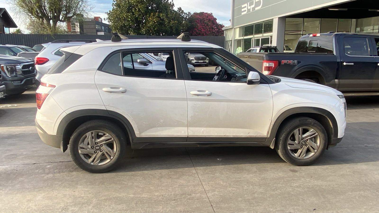 HYUNDAI - 3