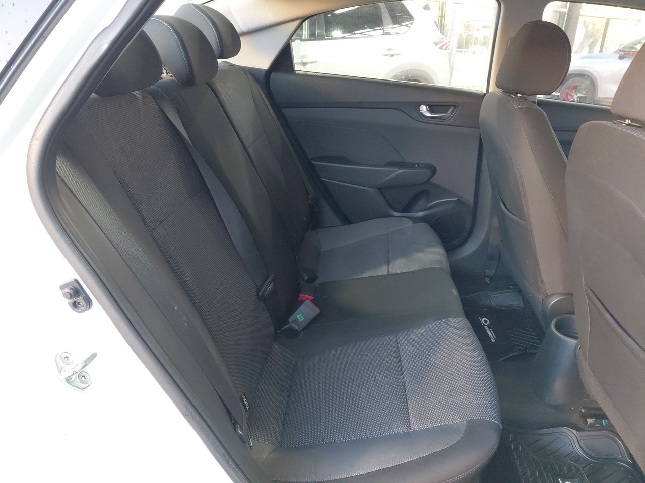 HYUNDAI - 23