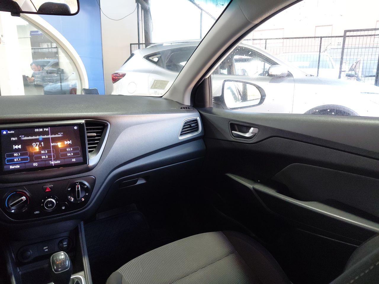HYUNDAI - 2