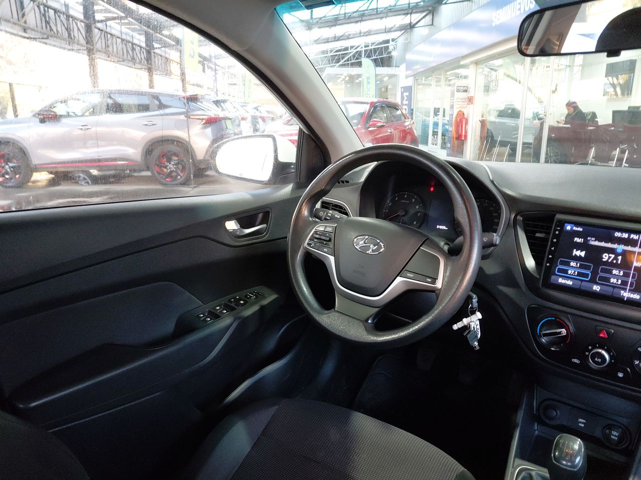 HYUNDAI - 6