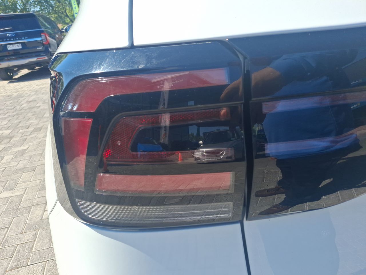 VOLKSWAGEN - 20