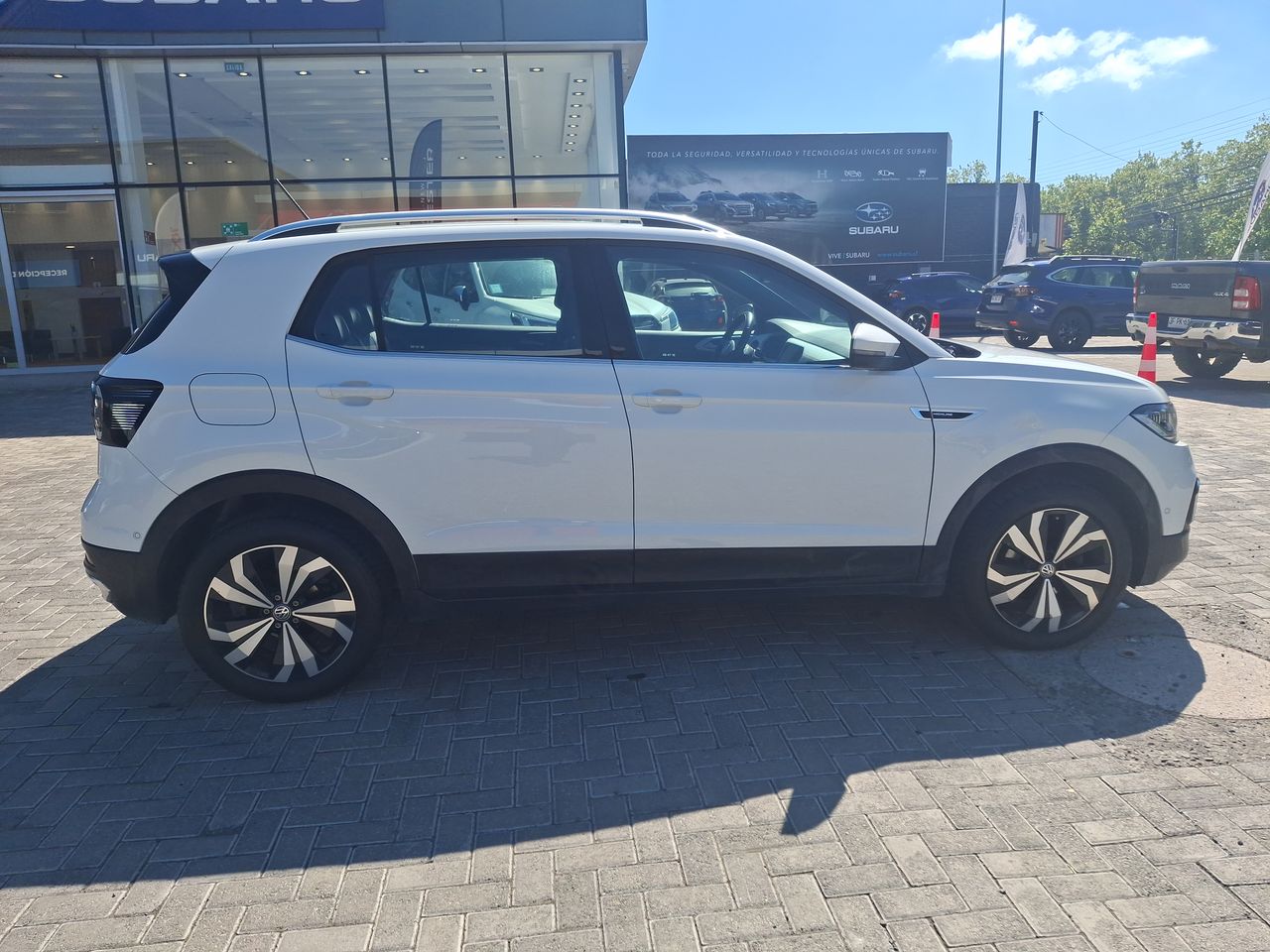 VOLKSWAGEN - 8
