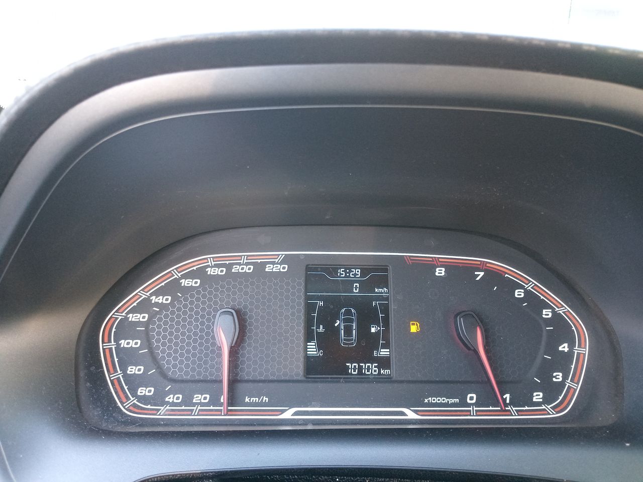 Chery Tiggo 2 — foto 19 de 27