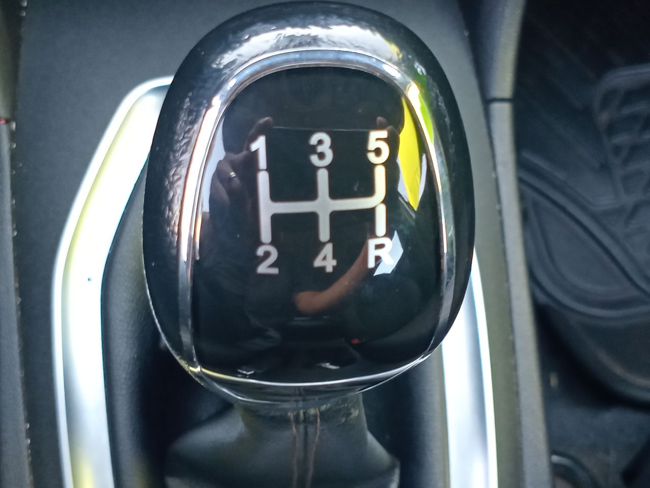 Chery Tiggo 2 — foto 23 de 27
