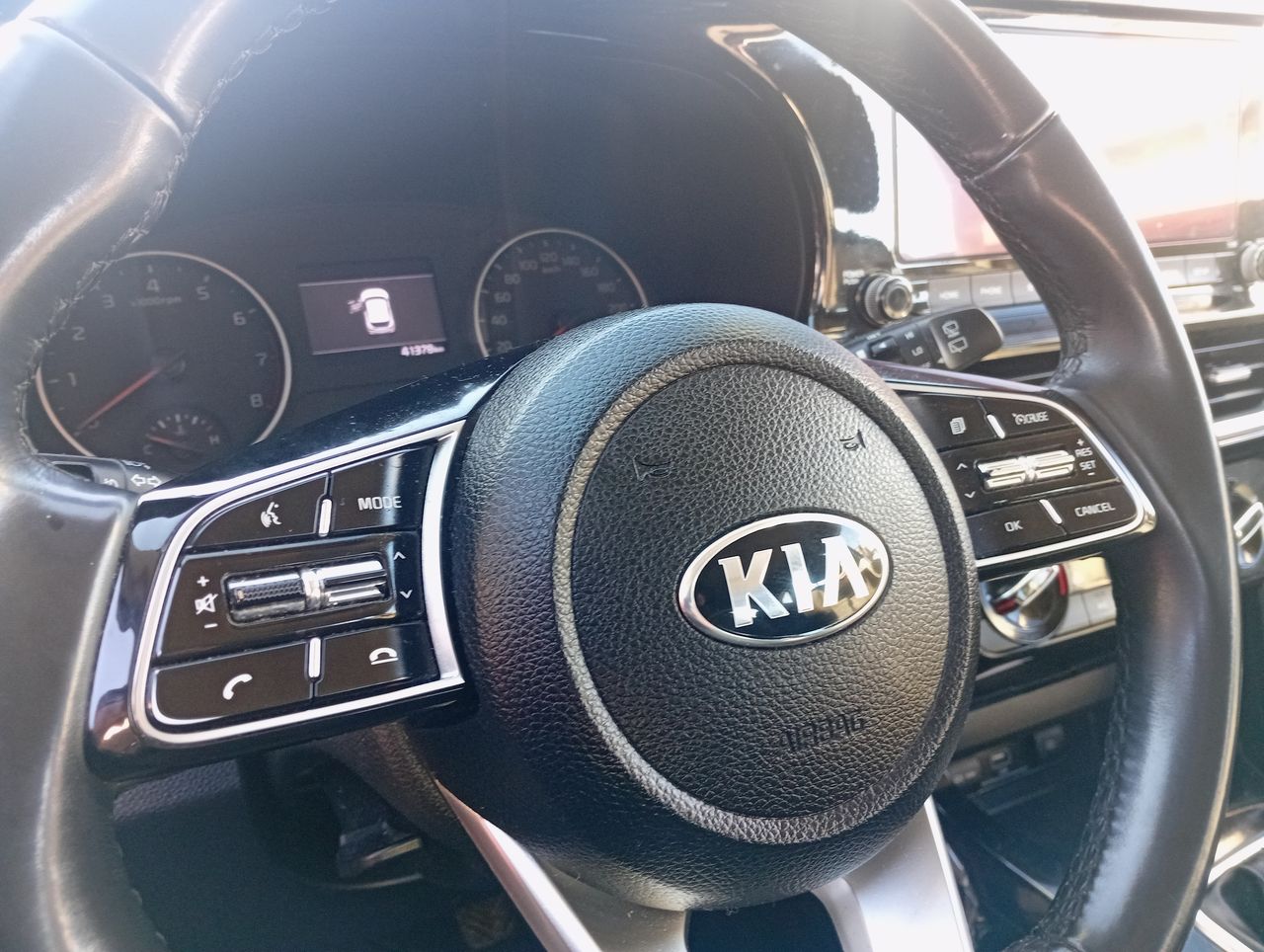 KIA - 27